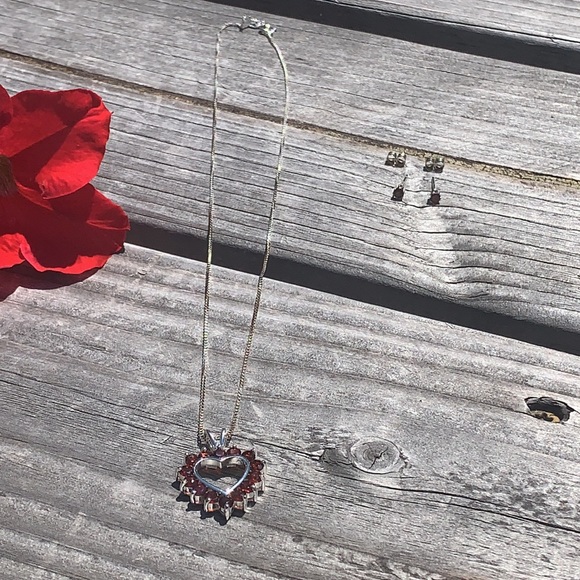❤️ Genuine Garnet Sterling Silver Necklace, Heart Pendant, and Studs ❤️ - Picture 13 of 13